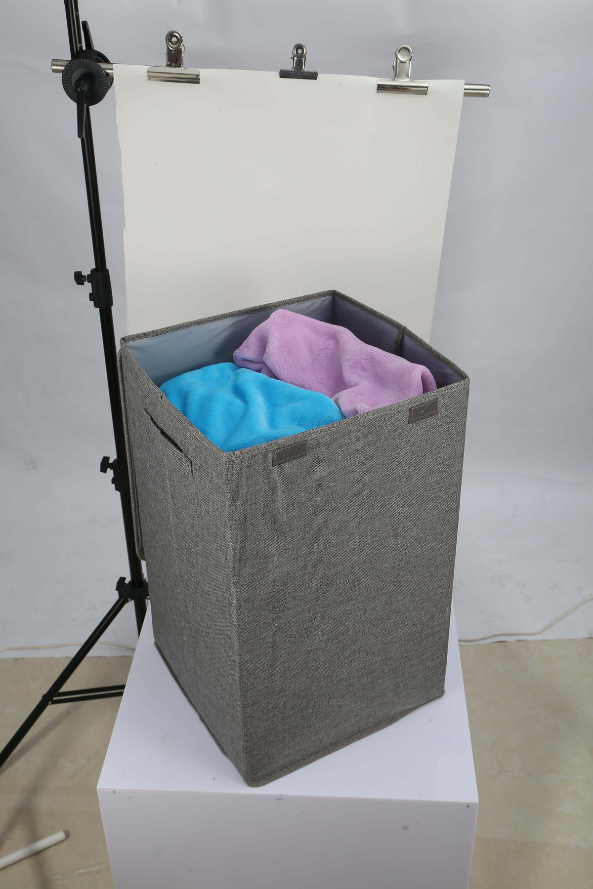 Ultimate Foldable Laundry Hamper with Lid – Keep Your Space Tidy & Organized - Nook & Nest